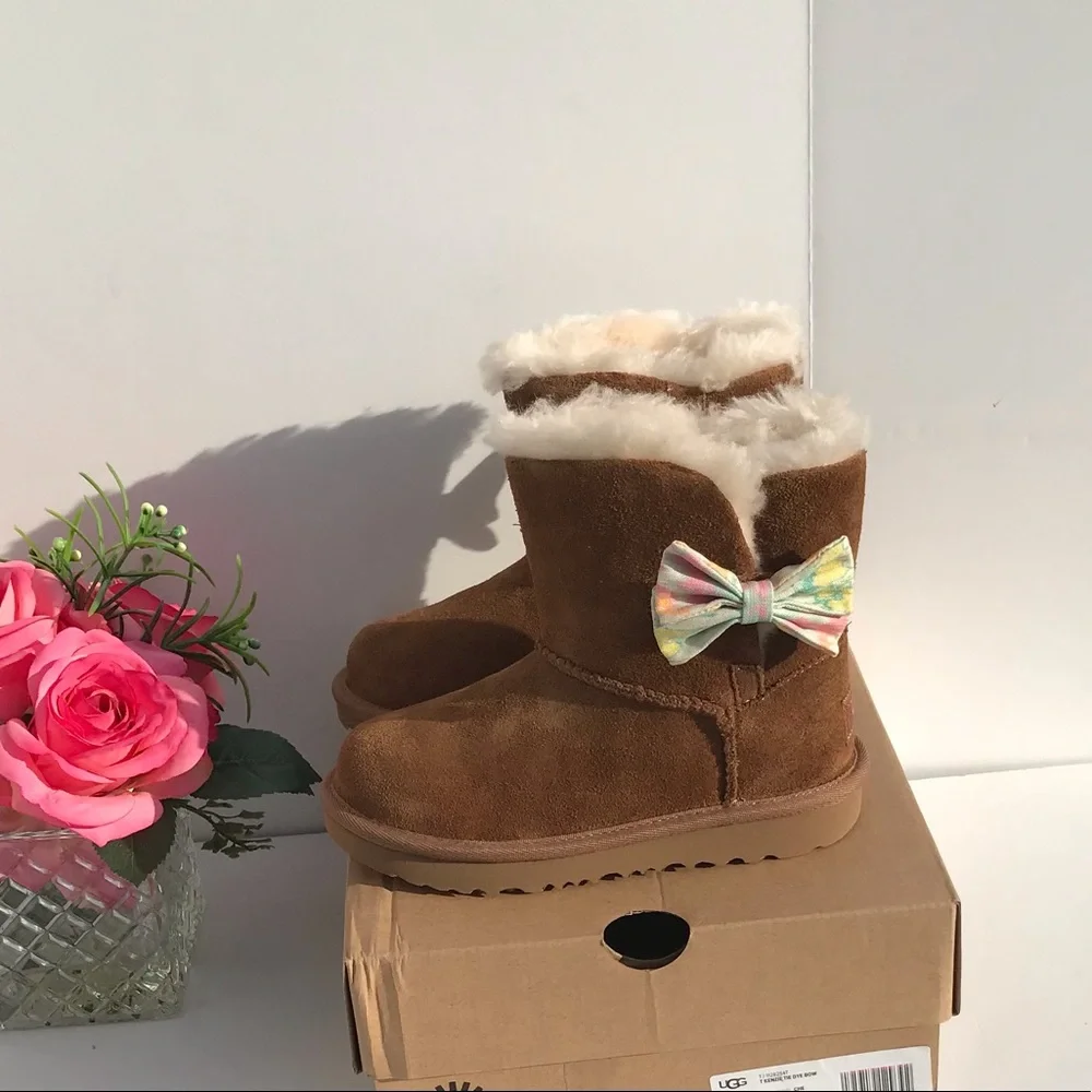 UGG Kenzie Tie Dye Bow